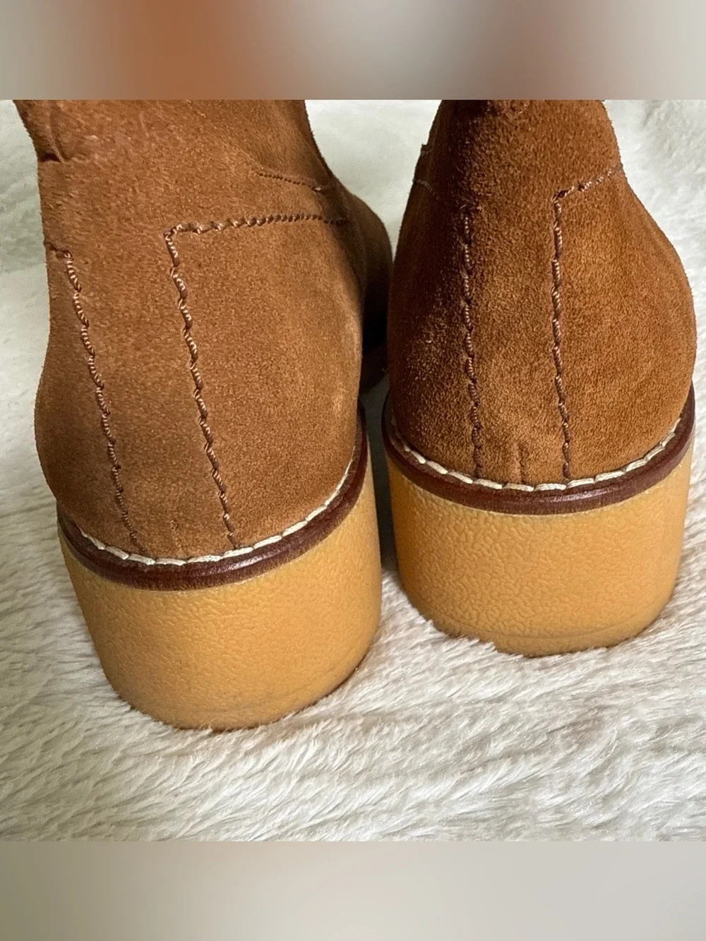 Clarks Eden Mid Hi Boot Dark Tan Suede Womens Size 7 Leather Lug Sole Pull On